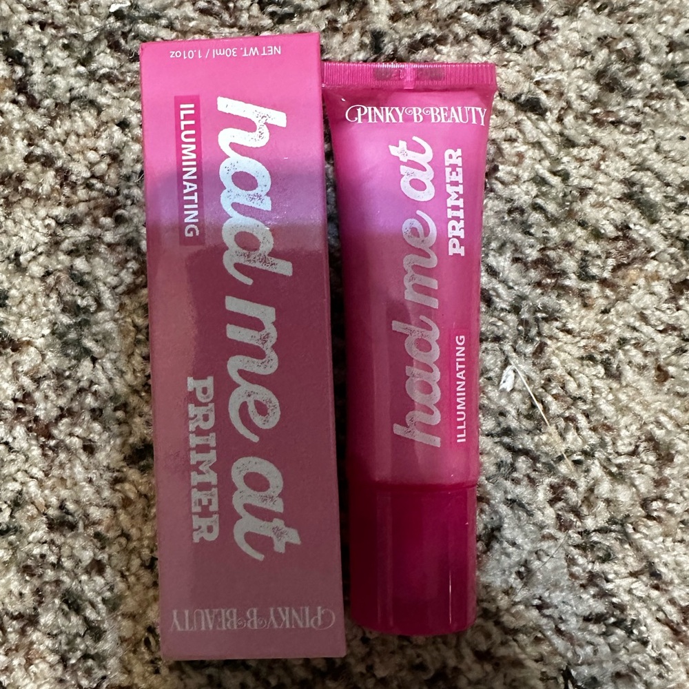 Illuminating Primer - Vibrant Pink